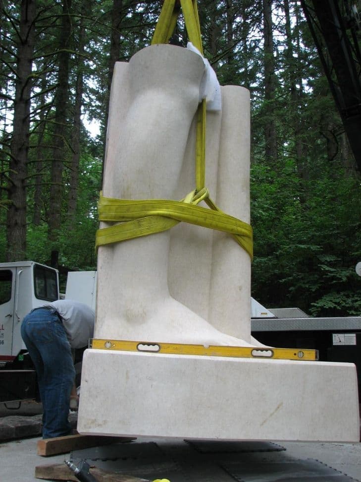 Statue leg section slings